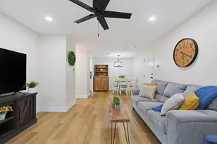 811 Franklin Crossing Rd, Franklin, MA 02038 - Photo 5