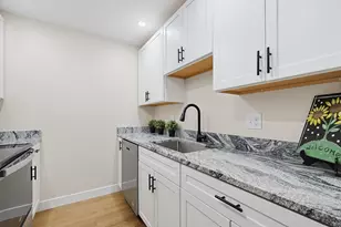 811 Franklin Crossing Rd, Franklin, MA 02038 - Photo 11