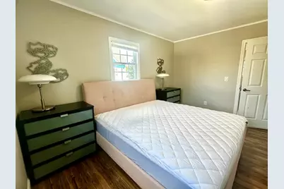 17 Naomi St #2, Chicopee, MA 01020 - Photo 13