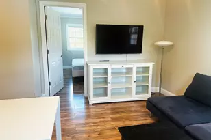 17 Naomi St, Chicopee, MA 01020 - Photo 5