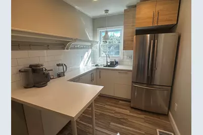 17 Naomi St #2, Chicopee, MA 01020 - Photo 9