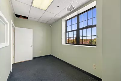 49 River St #2, Waltham, MA 02453 - Photo 5
