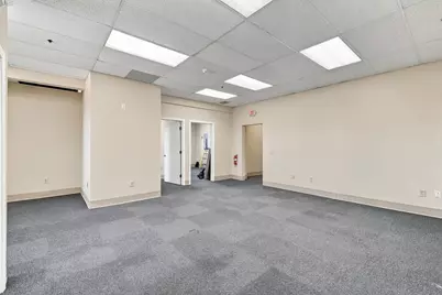 49 River St #4, Waltham, MA 02453 - Photo 5