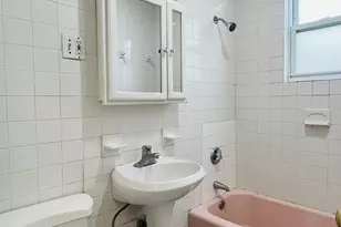 7 Glenwood Rd, Somerville, MA 02145 - Photo 7