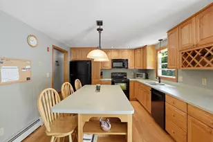 16 Sequoia Ln, Uxbridge, MA 01569 - Photo 9