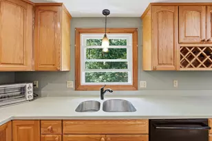 16 Sequoia Ln, Uxbridge, MA 01569 - Photo 11