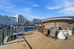 1 Pier 8 13th St, Boston, MA 02129 - Photo 23