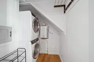 1 Pier 8 13th St, Boston, MA 02129 - Photo 17