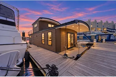1 Pier 8 13th St #B, Boston, MA 02129 - Photo 21