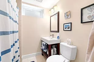 453 E 6th St, Boston, MA 02127 - Photo 9