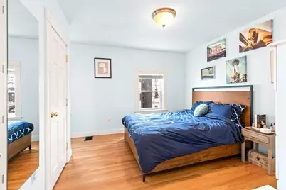 453 E 6th St, Boston, MA 02127 - Photo 5