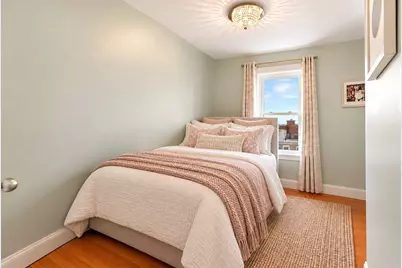 453 E 6th St, Boston, MA 02127 - Photo 7