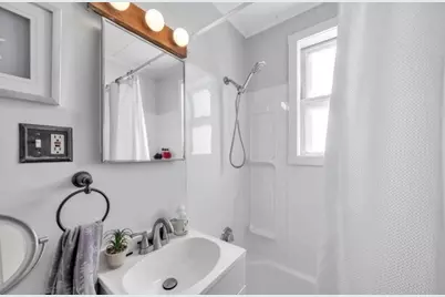 5-7 Bellevue Ave, Ware, MA 01082 - Photo 5