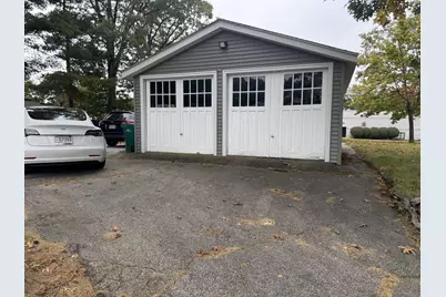 735 Washington St, Attleboro, MA 02703 - Photo 17