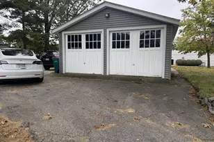 735 Washington St, Attleboro, MA 02703 - Photo 17