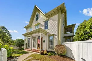 117 Cottage St, New Bedford, MA 02740 - Photo 3