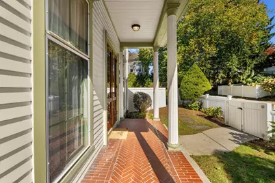 117 Cottage St, New Bedford, MA 02740 - Photo 39