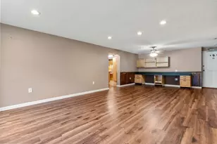 22 9th St, Medford, MA 02155 - Photo 11