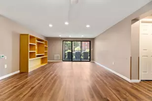 22 9th St, Medford, MA 02155 - Photo 9