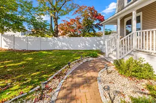 1227 Old Plainville Rd, New Bedford, MA 02745 - Photo 3