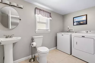 1227 Old Plainville Rd, New Bedford, MA 02745 - Photo 15