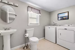 1227 Old Plainville Rd, New Bedford, MA 02745 - Photo 15