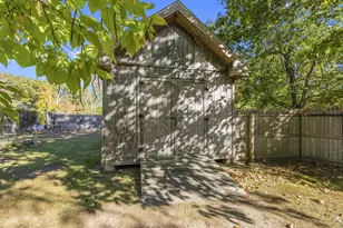 1227 Old Plainville Rd, New Bedford, MA 02745 - Photo 27