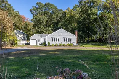 172 Holliston St, Medway, MA 02053 - Photo 35