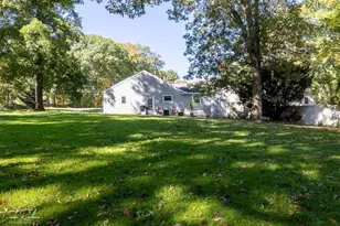 172 Holliston St, Medway, MA 02053 - Photo 31