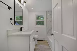 114 Valley Rd, Somerset, MA 02726 - Photo 9