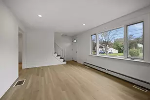 114 Valley Rd, Somerset, MA 02726 - Photo 3