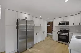 114 Valley Rd, Somerset, MA 02726 - Photo 5