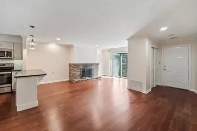 152 Quincy Shore Dr #13, Quincy, MA 02171 - Photo 3