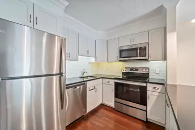 152 Quincy Shore Dr #13, Quincy, MA 02171 - Photo 1