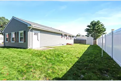 152 Armsby St, New Bedford, MA 02745 - Photo 19