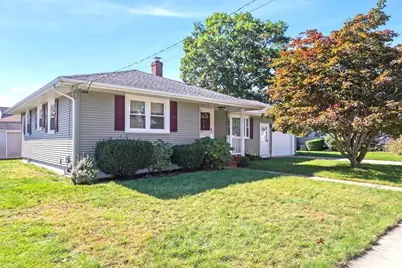152 Armsby St, New Bedford, MA 02745 - Photo 1