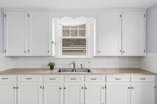 600 Broadway, Fall River, MA 02724 - Photo 11