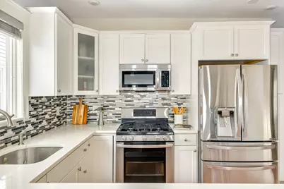 102 Conwell Ave #2, Somerville, MA 02144 - Photo 7