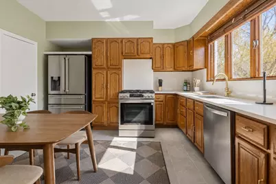 56.5 Spring St #56, Cambridge, MA 02141 - Photo 3