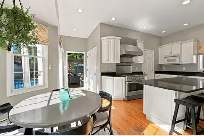 137 Grand View Ave, Quincy, MA 02170 - Photo 19