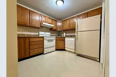 7 Victoria Drive #1, Auburn, MA 01501 - Photo 5
