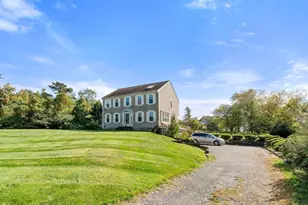 25 Country Club Dr, Plymouth, MA 02360 - Photo 33