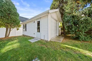 208 Wilson Ave, Quincy, MA 02170 - Photo 39