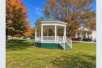 21 East Street, Petersham, MA 01366 - Photo 37