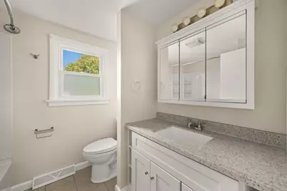 18 Pearl St, Taunton, MA 02780 - Photo 21