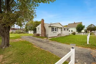 18 Pearl St, Taunton, MA 02780 - Photo 3