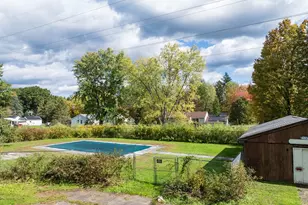 8 Coach Ln, Amherst, MA 01002 - Photo 5