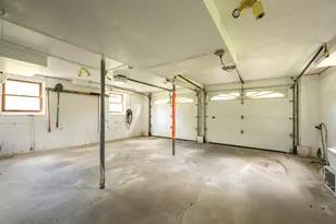 8 Coach Ln, Amherst, MA 01002 - Photo 21
