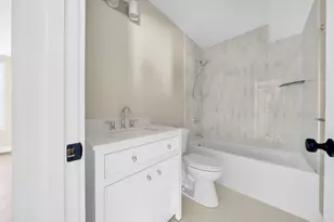 26 Friend St, Amesbury, MA 01913 - Photo 29