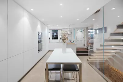 70 Myrtle St, Boston, MA 02114 - Photo 5
